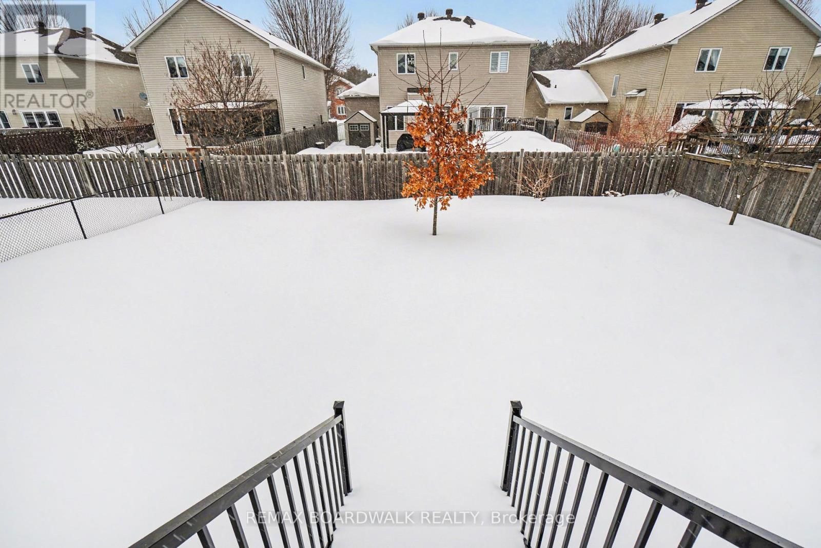 87 COBBLESTONE DRIVE Image 33