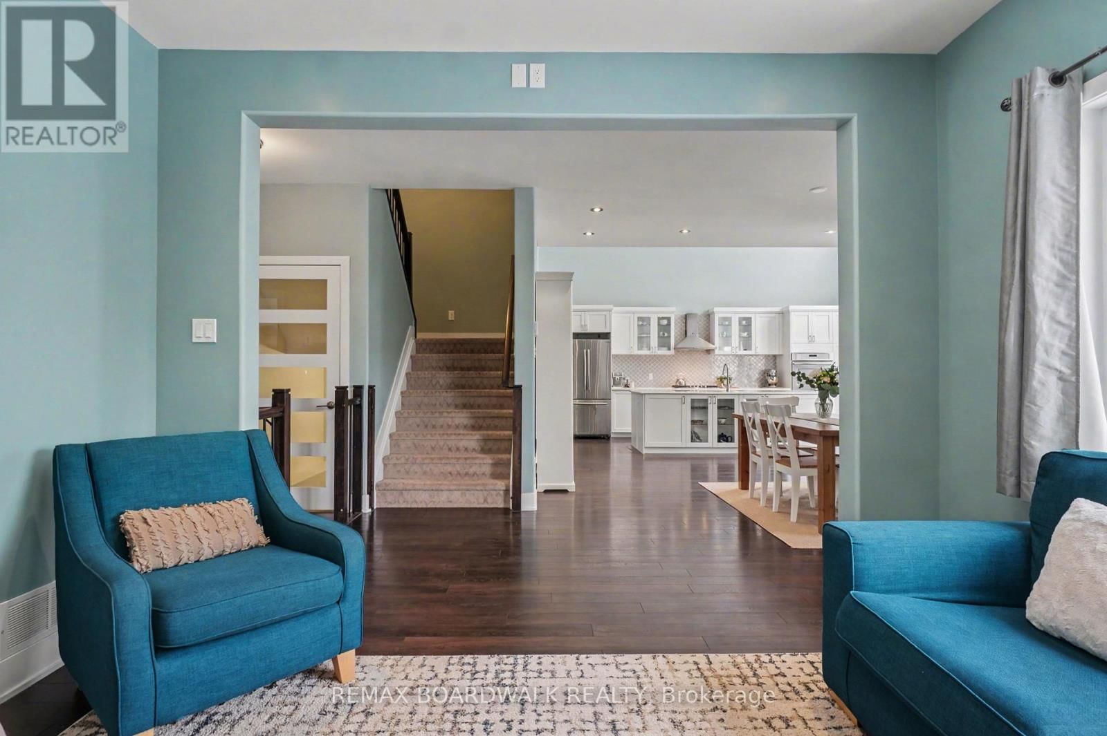 87 COBBLESTONE DRIVE Image 6