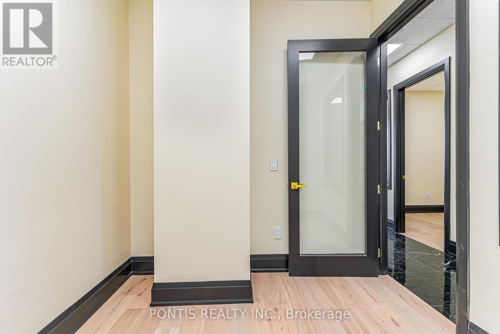 H211 - 460 HESPELER ROAD Image 14