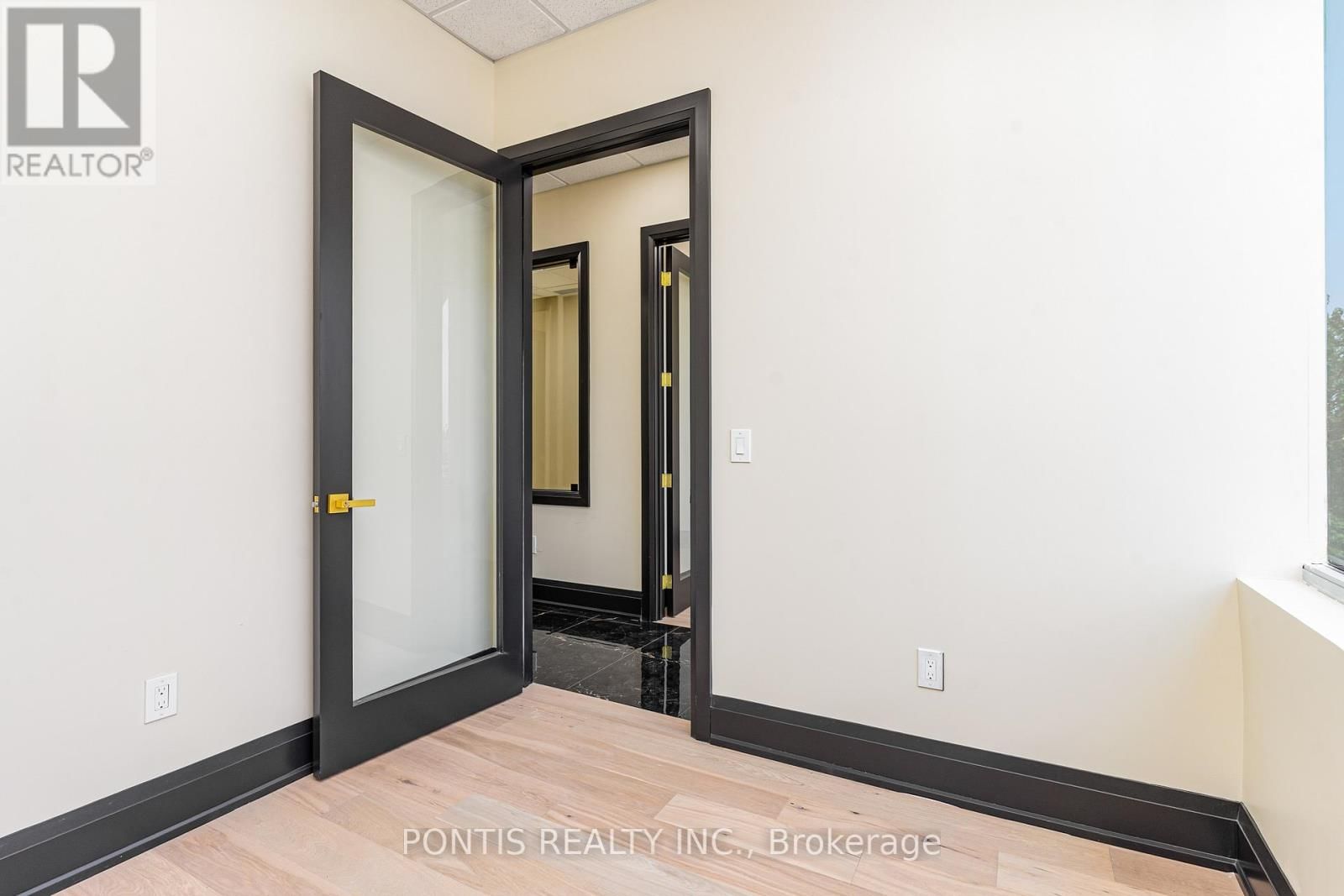 H211 - 460 HESPELER ROAD Image 21