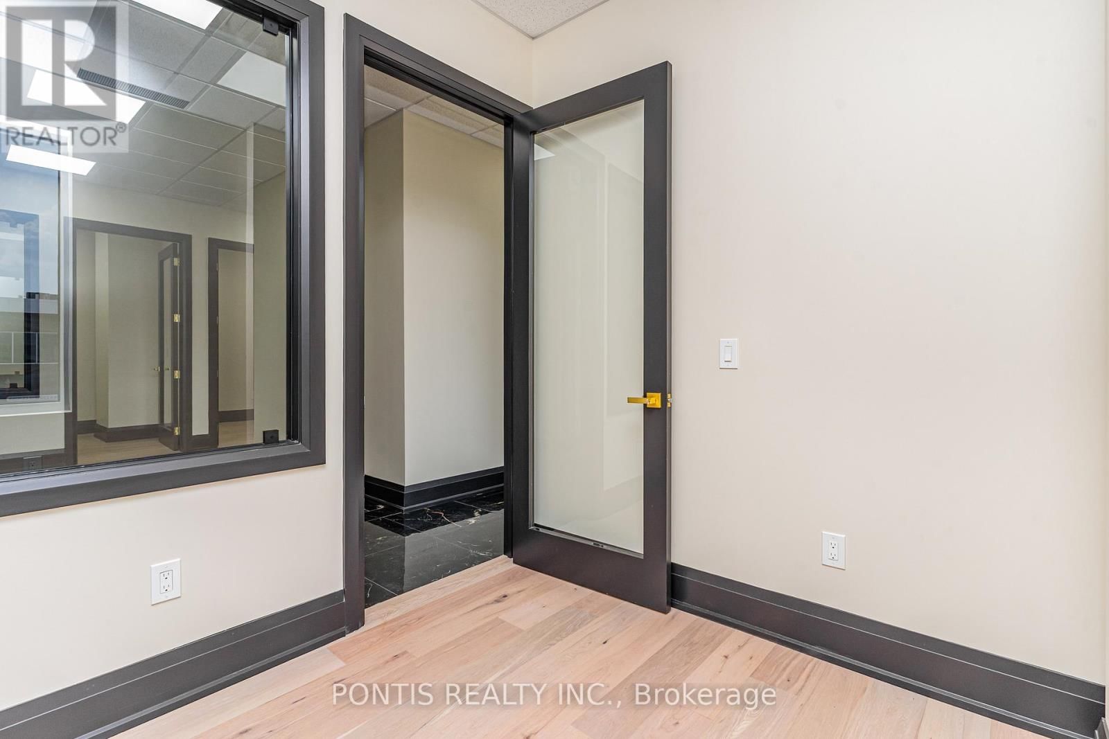 H211 - 460 HESPELER ROAD Image 31