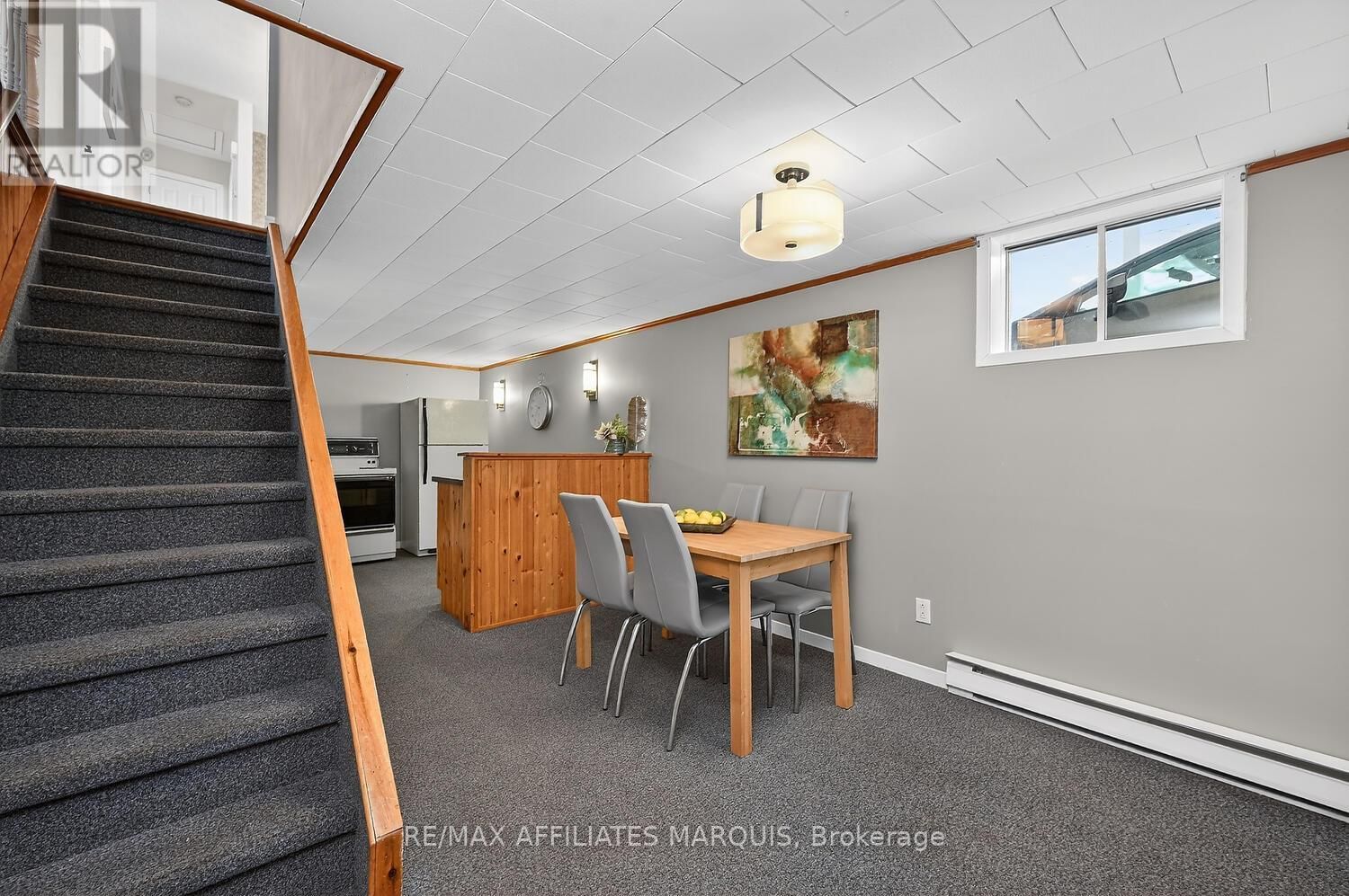 228 BROCKVILLE STREET Image 26