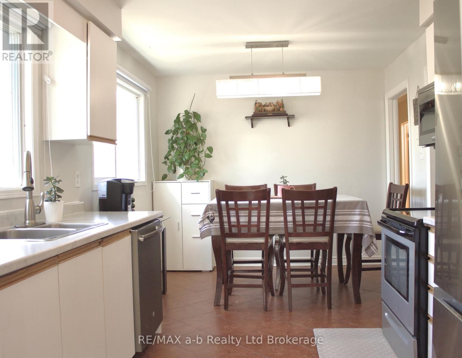 94 D'AUBIGNY ROAD Image 13