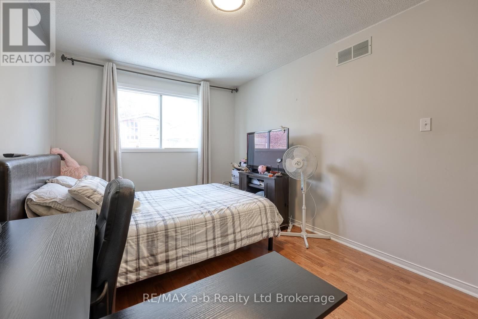 94 D'AUBIGNY ROAD Image 19