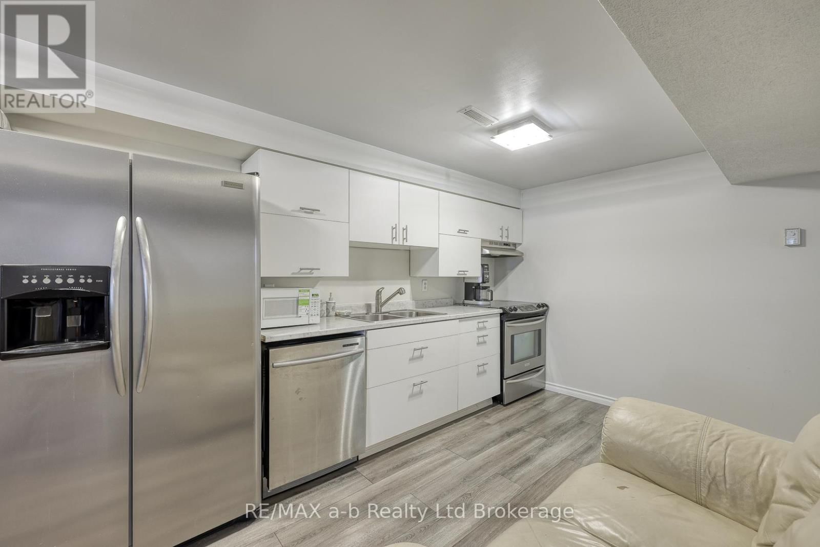 94 D'AUBIGNY ROAD Image 28