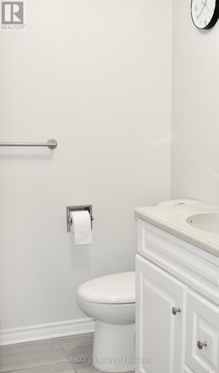 94 D'AUBIGNY ROAD Image 33