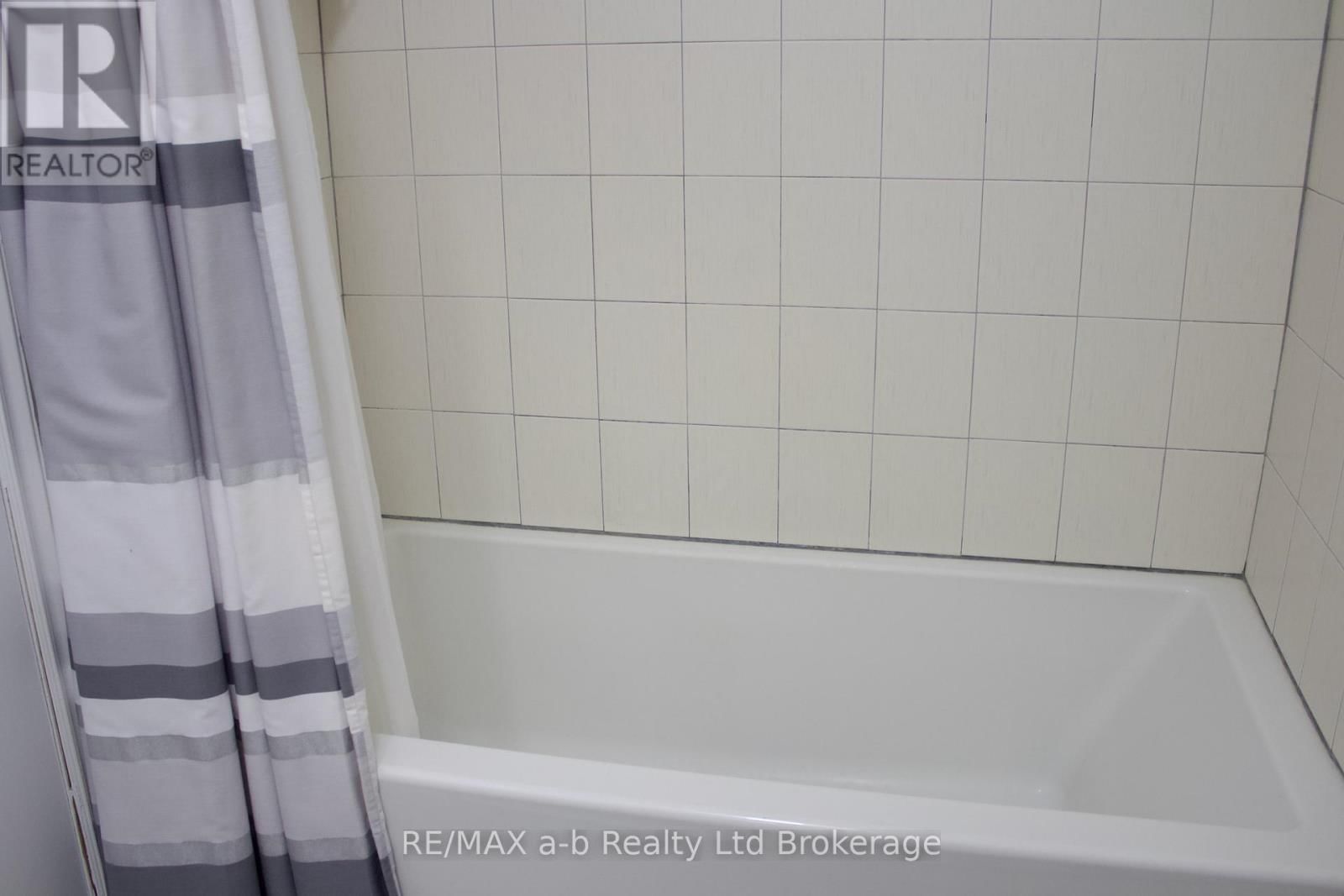 94 D'AUBIGNY ROAD Image 34