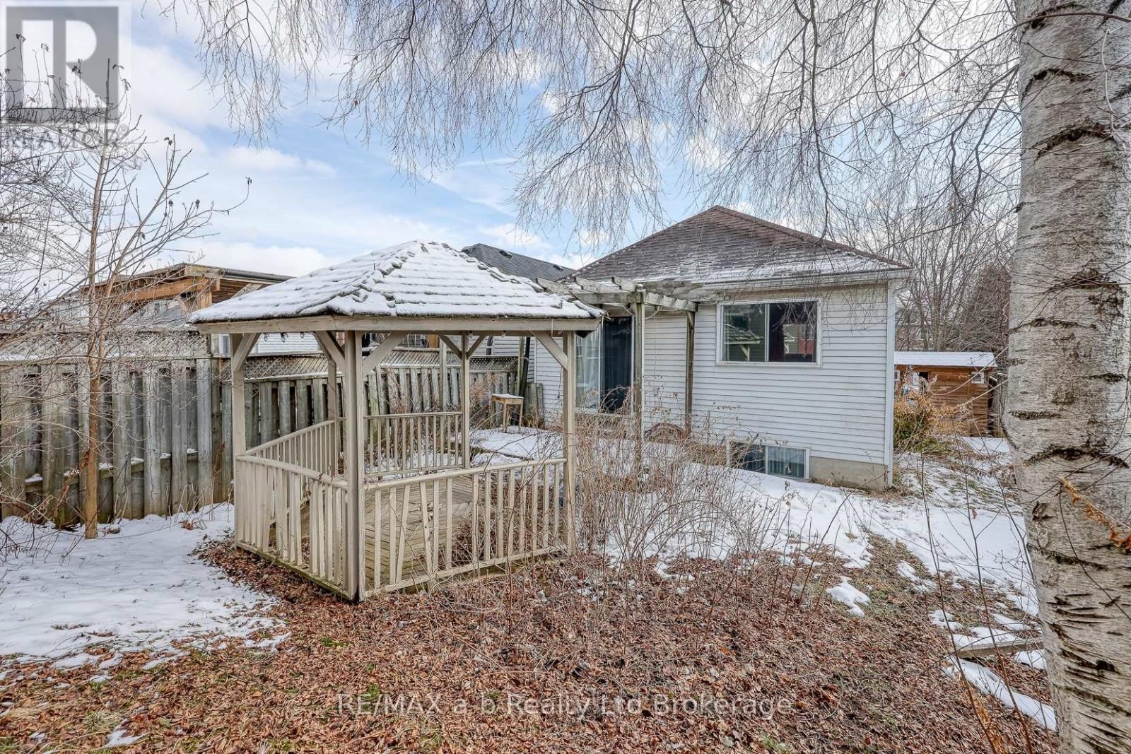 94 D'AUBIGNY ROAD Image 39