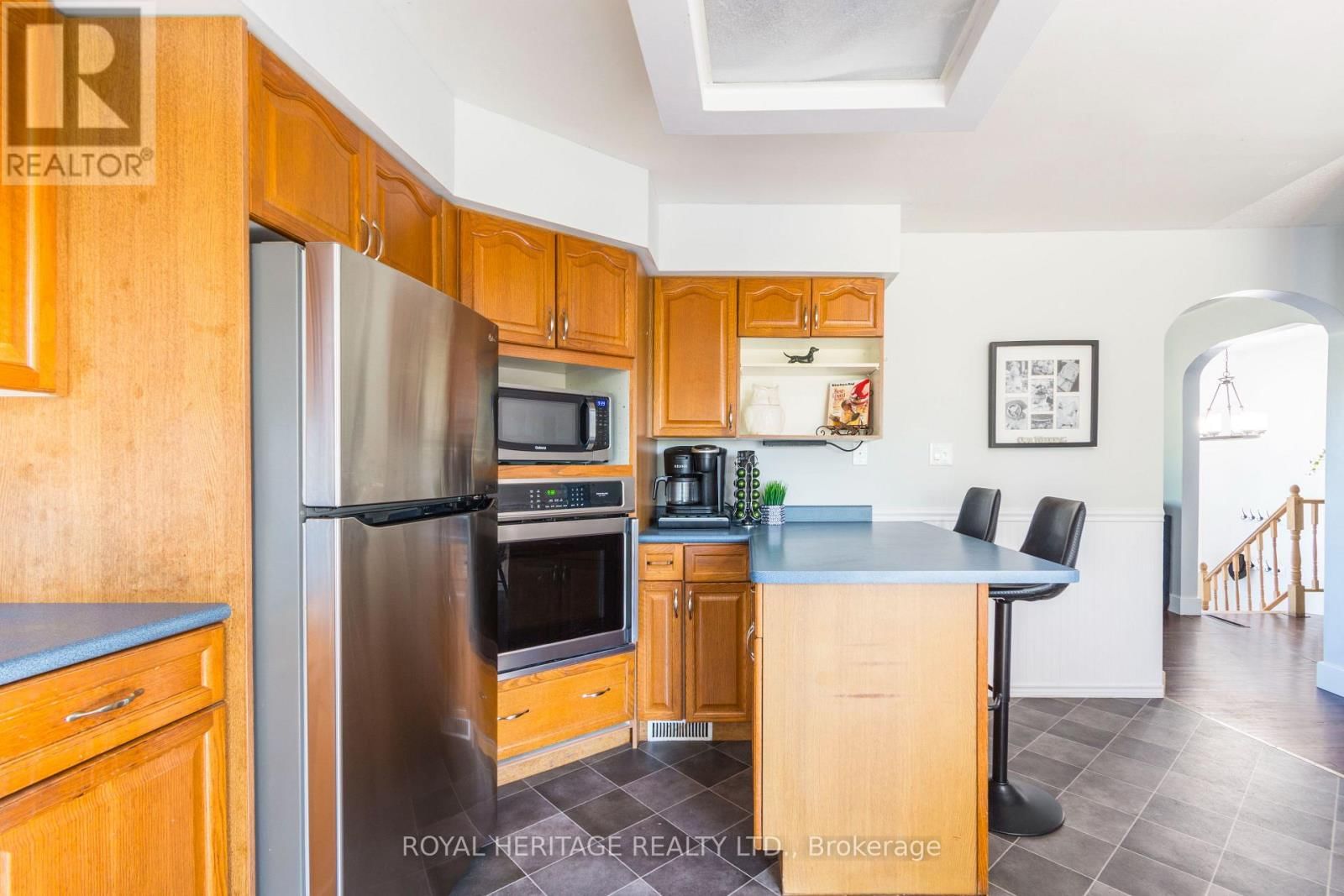 444 LAZIER ROAD Image 13