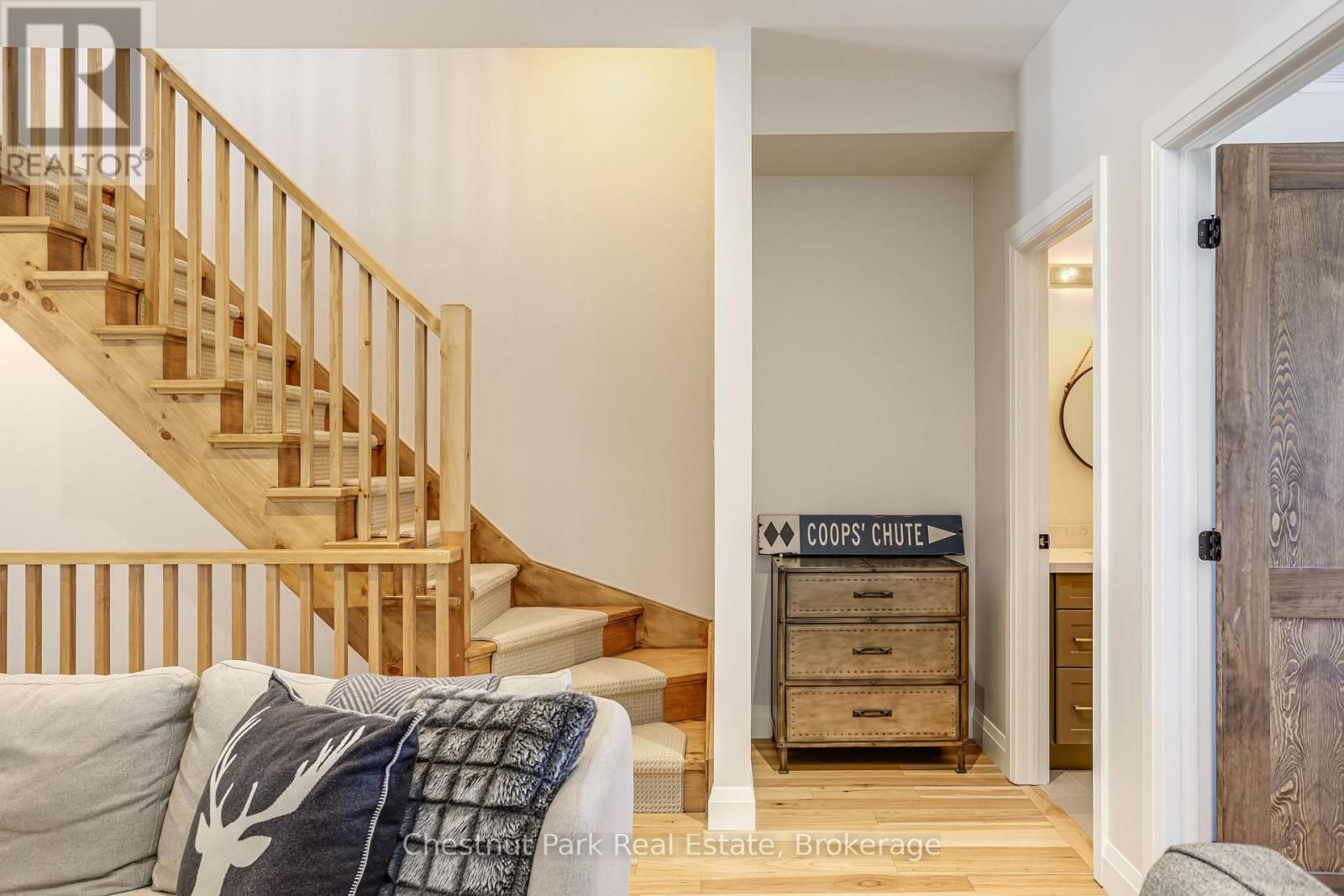 10 - 106 ALPINE SPRINGS COURT Image 10