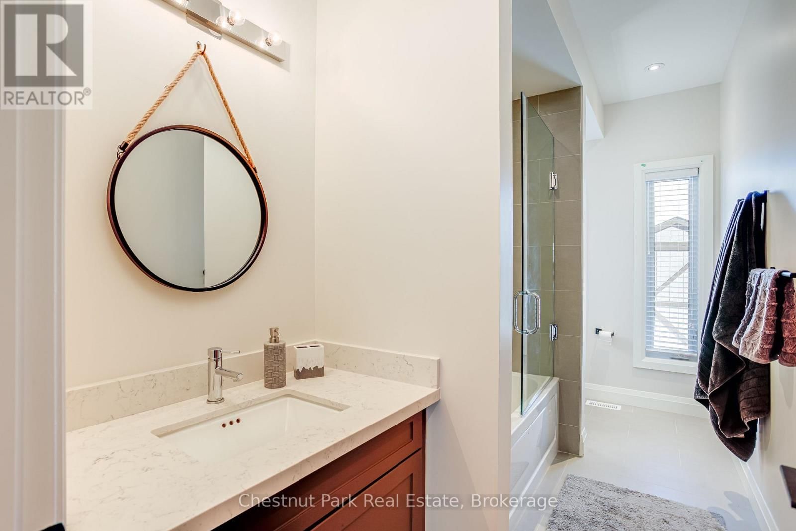 10 - 106 ALPINE SPRINGS COURT Image 11