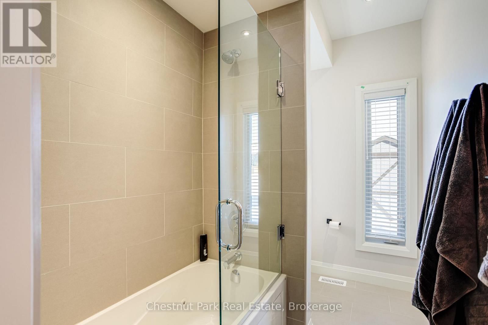 10 - 106 ALPINE SPRINGS COURT Image 12