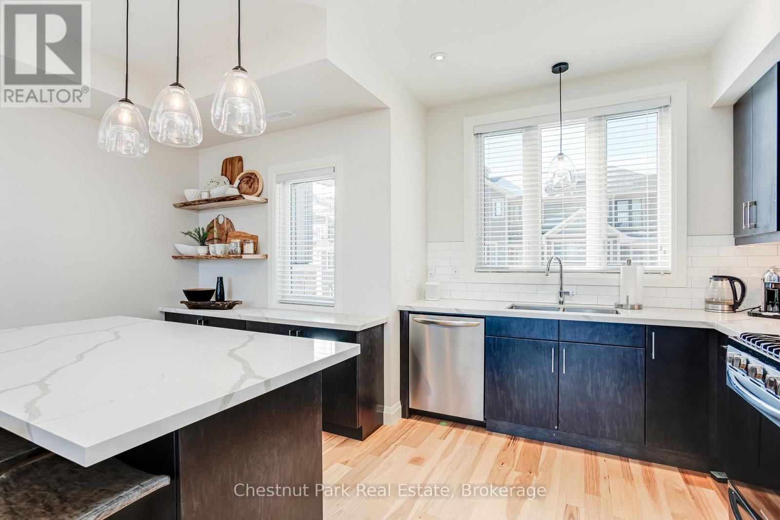 10 - 106 ALPINE SPRINGS COURT Image 17