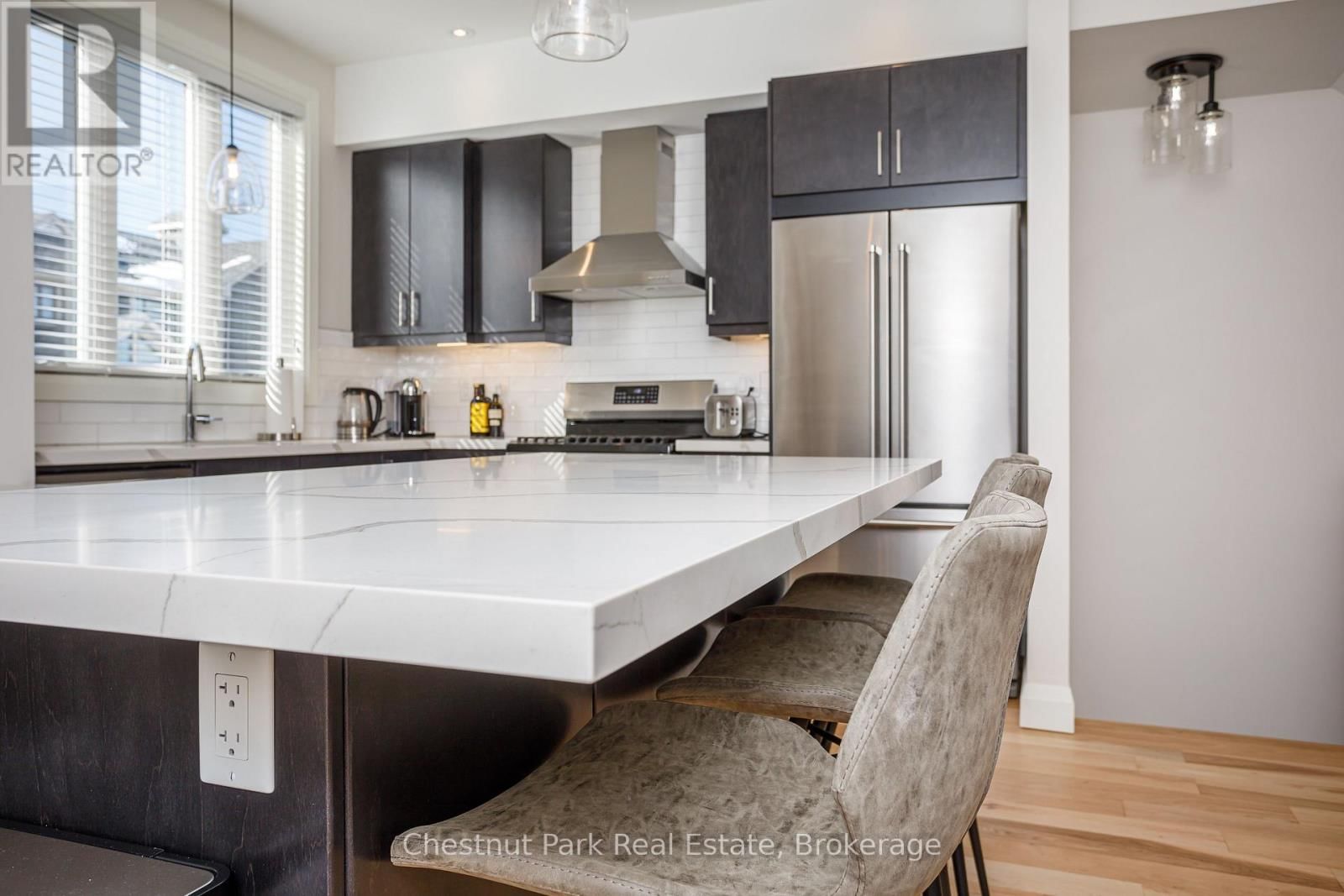 10 - 106 ALPINE SPRINGS COURT Image 19