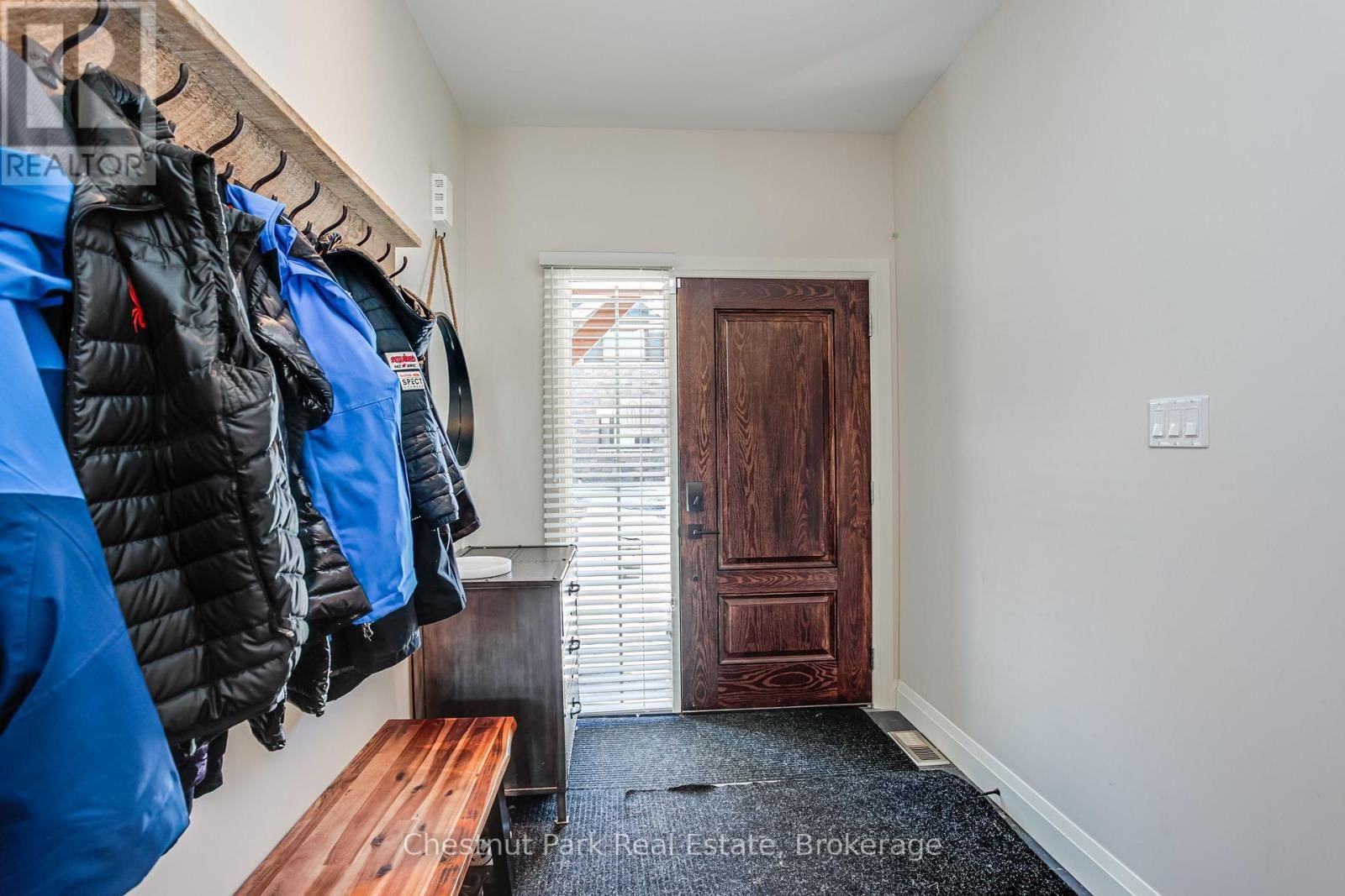 10 - 106 ALPINE SPRINGS COURT Image 3