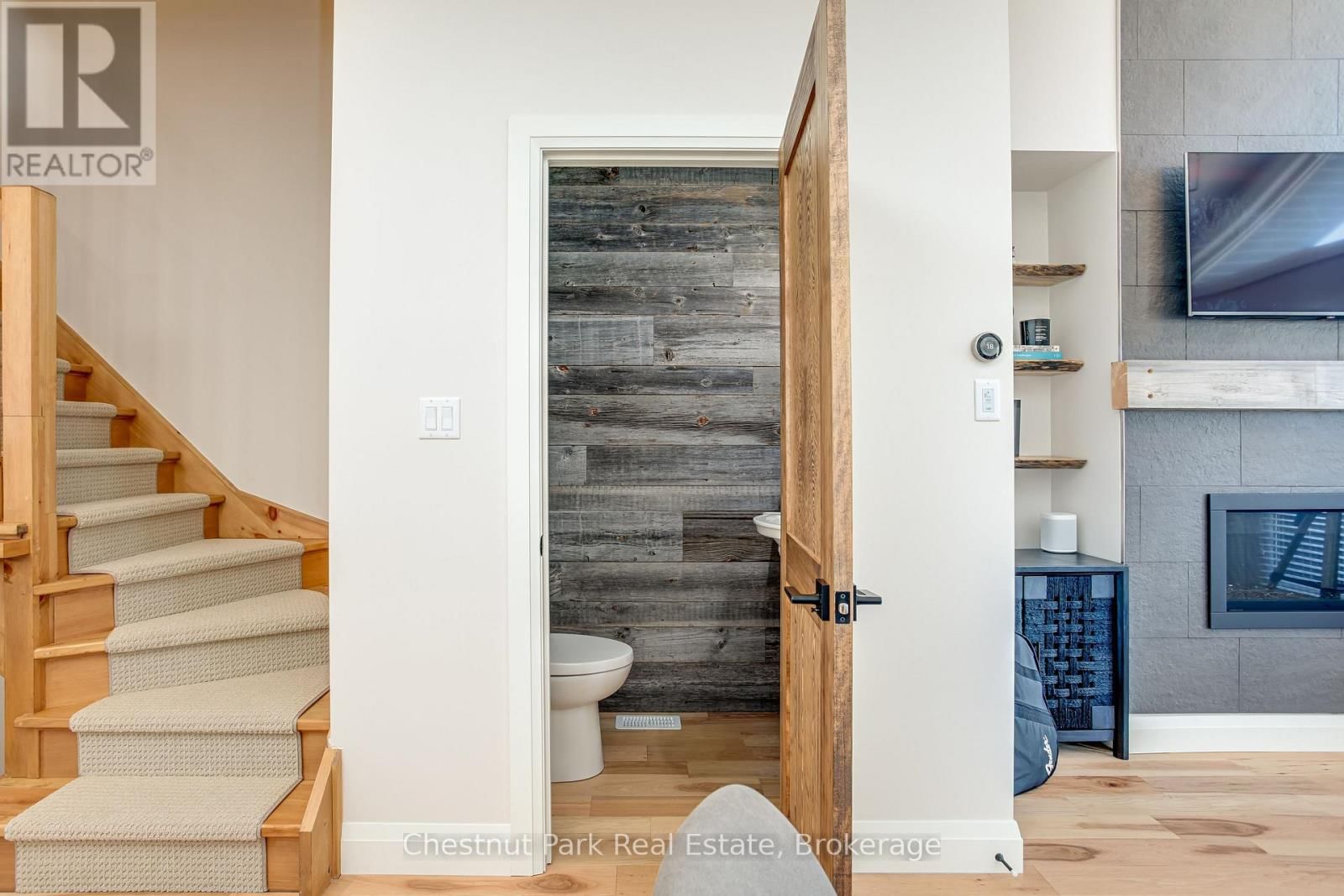 10 - 106 ALPINE SPRINGS COURT Image 31