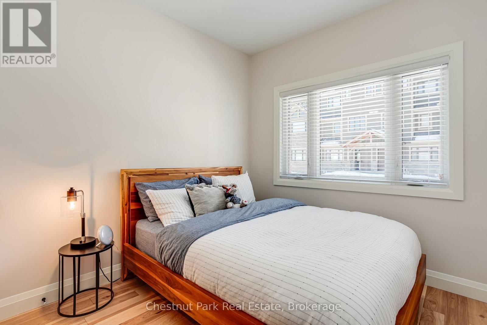 10 - 106 ALPINE SPRINGS COURT Image 5