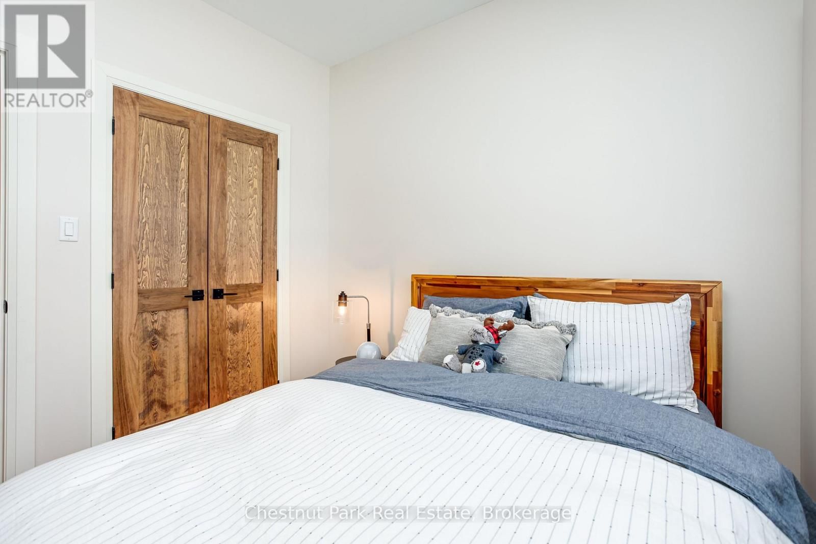 10 - 106 ALPINE SPRINGS COURT Image 6