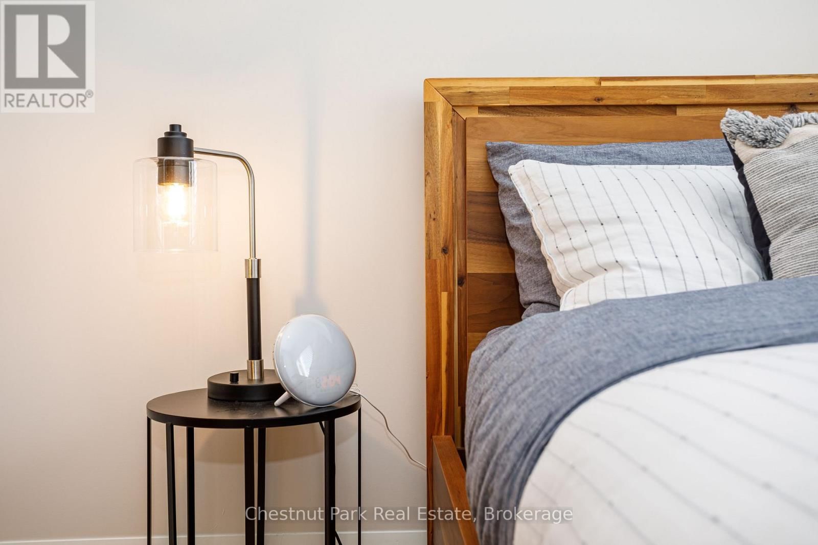 10 - 106 ALPINE SPRINGS COURT Image 7