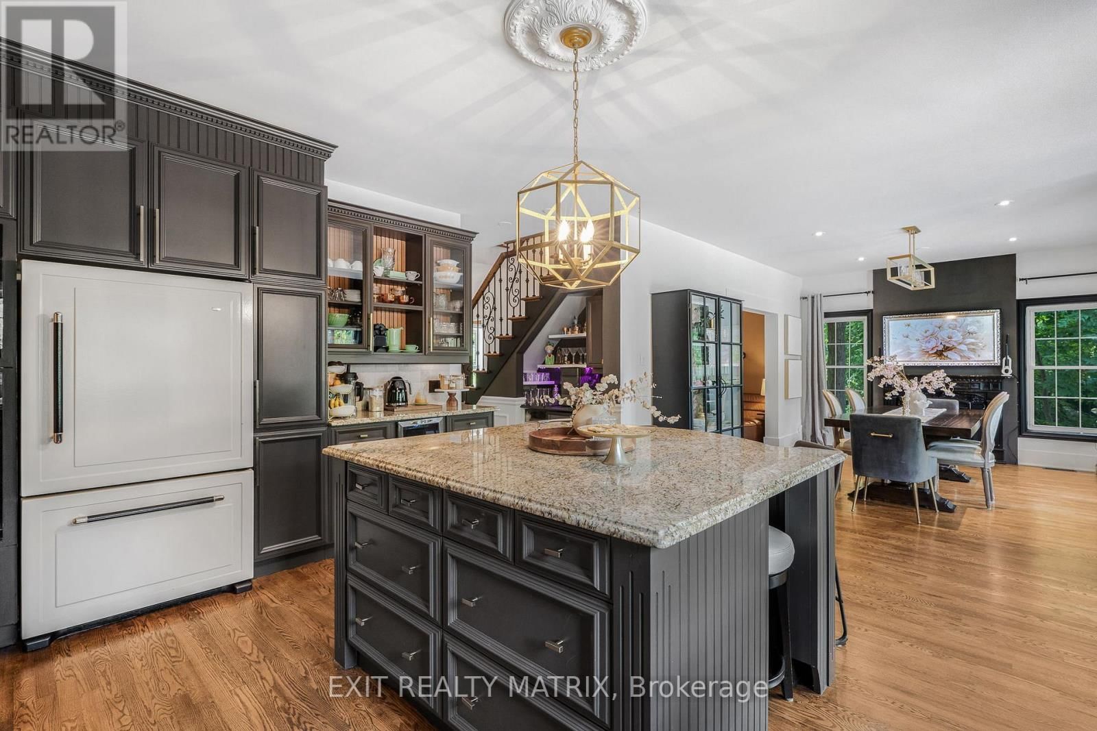 1271 GEORGES VANIER DRIVE Image 11