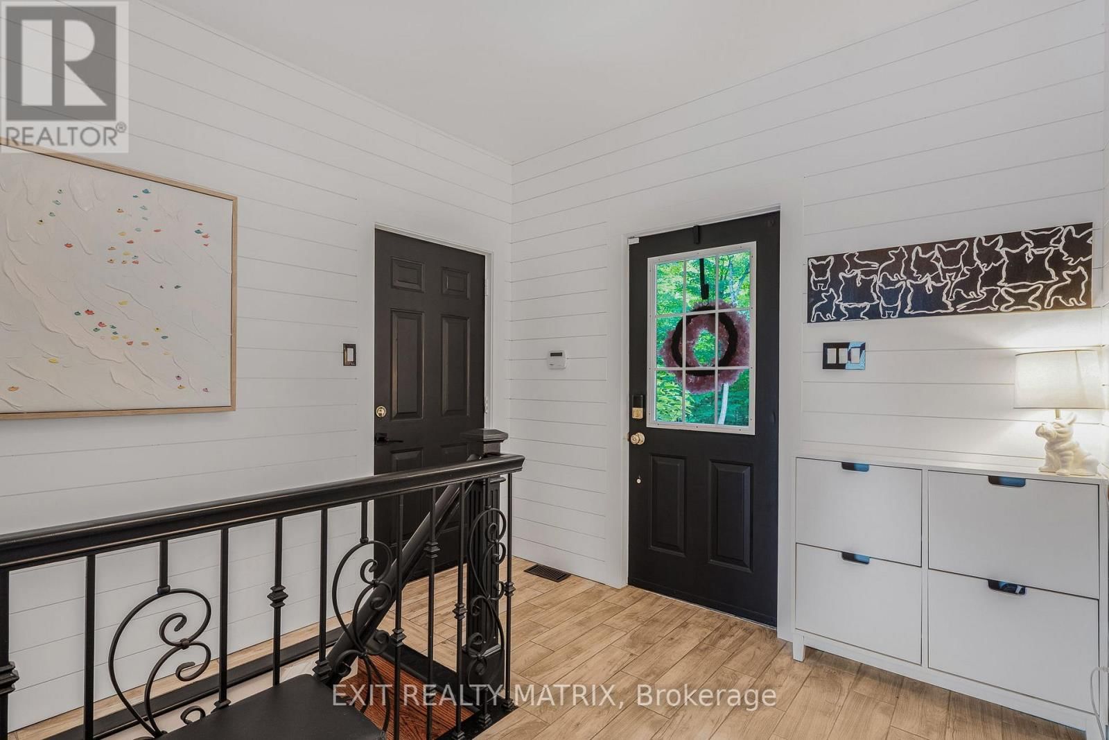 1271 GEORGES VANIER DRIVE Image 16