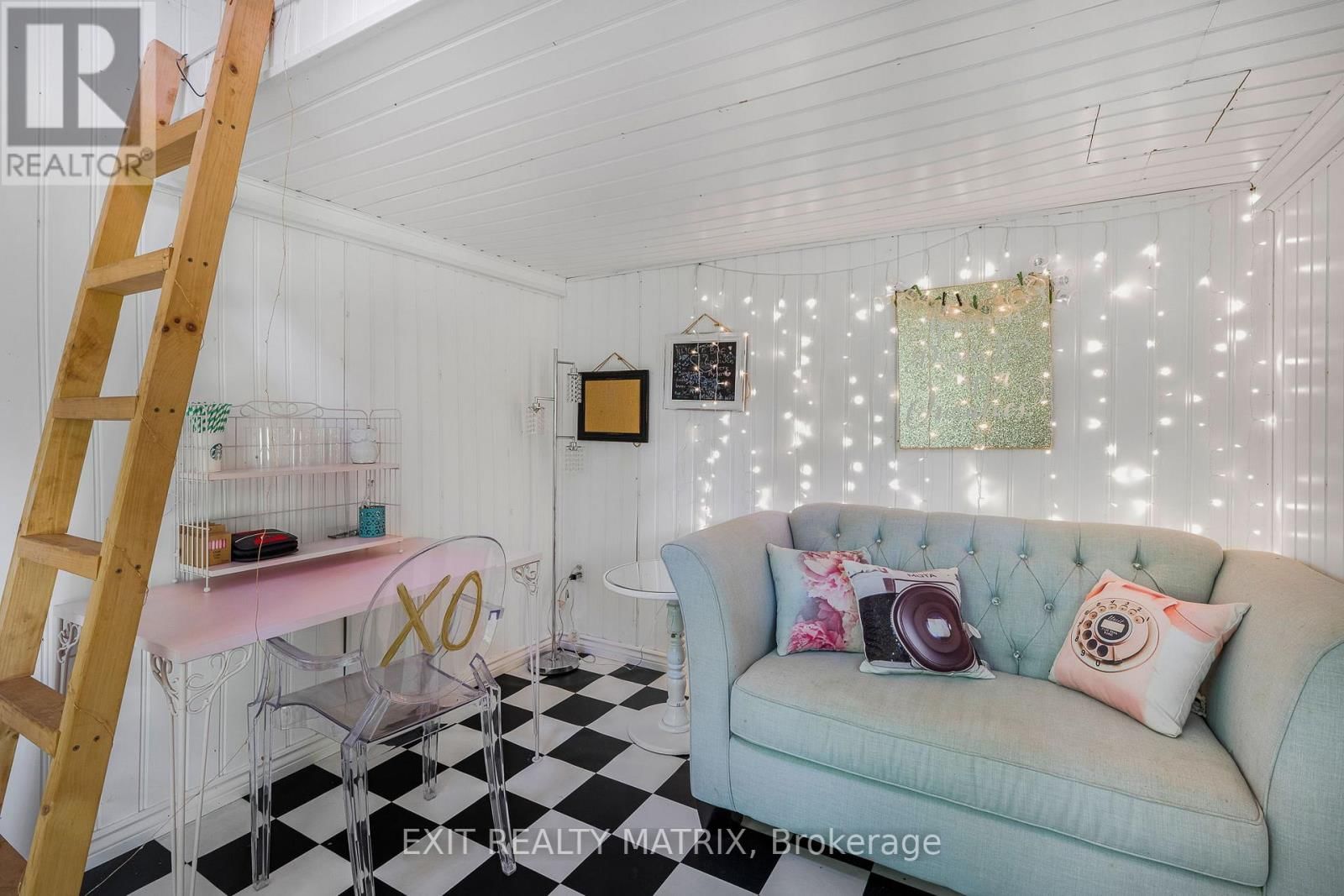 1271 GEORGES VANIER DRIVE Image 34