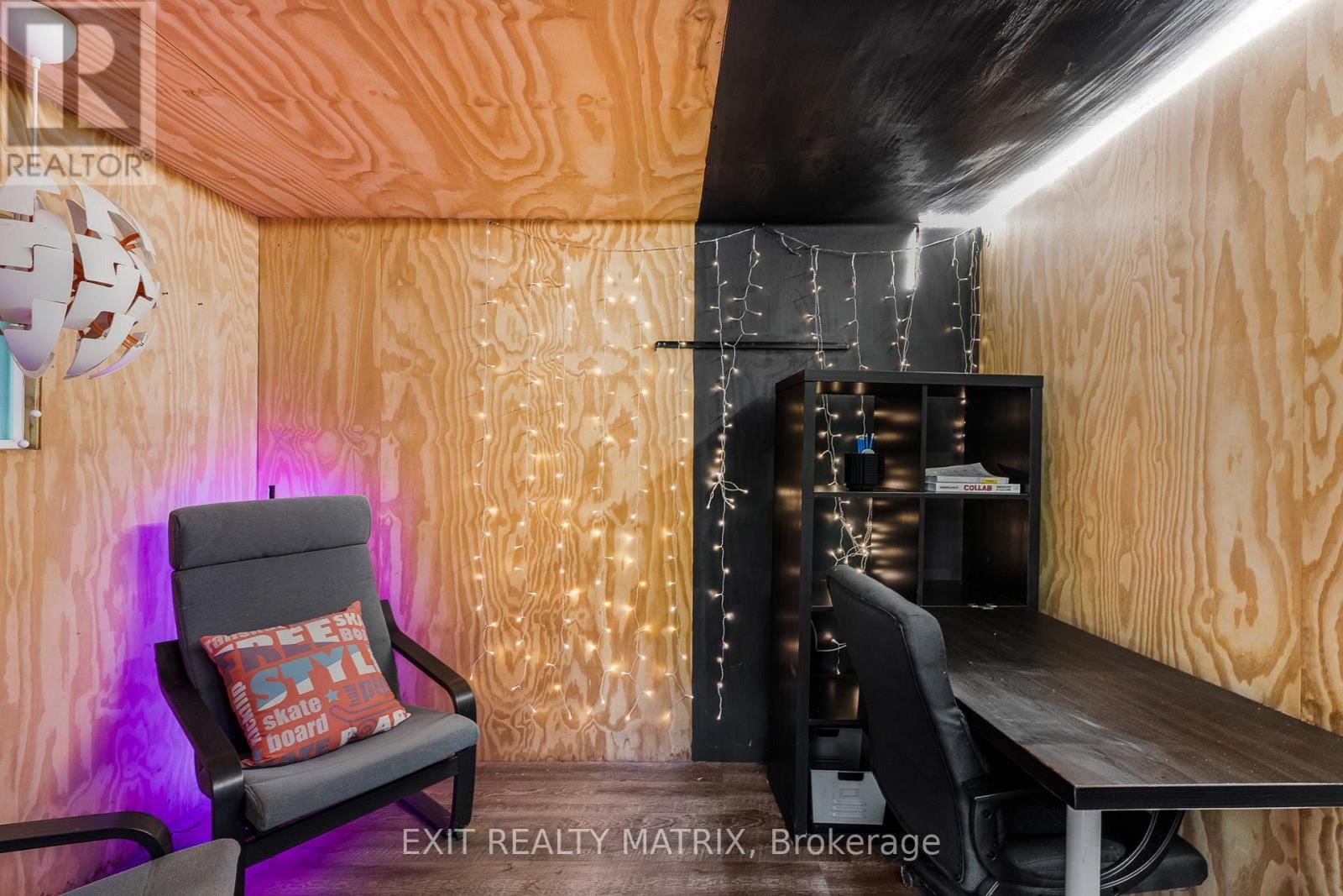 1271 GEORGES VANIER DRIVE Image 37