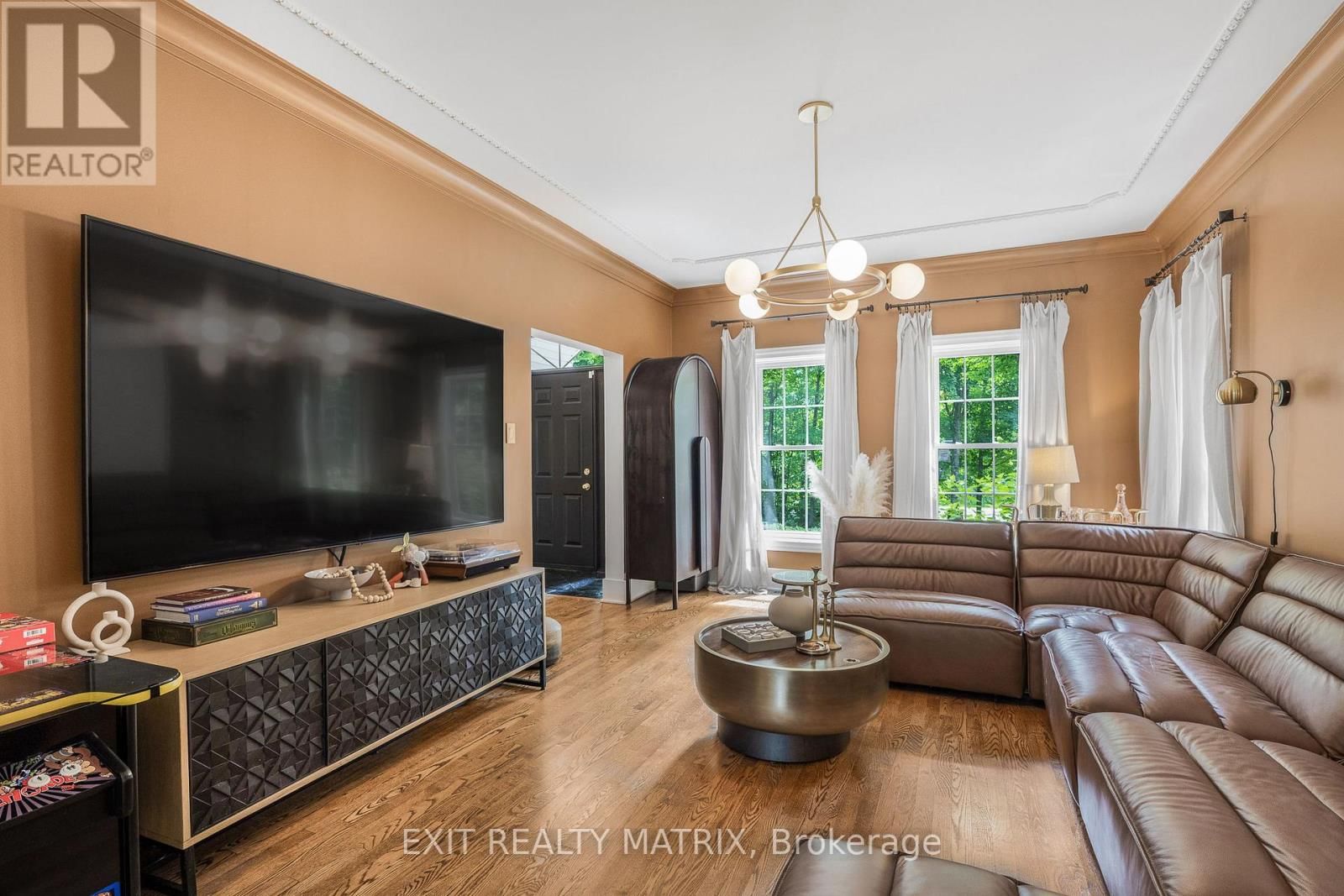 1271 GEORGES VANIER DRIVE Image 6