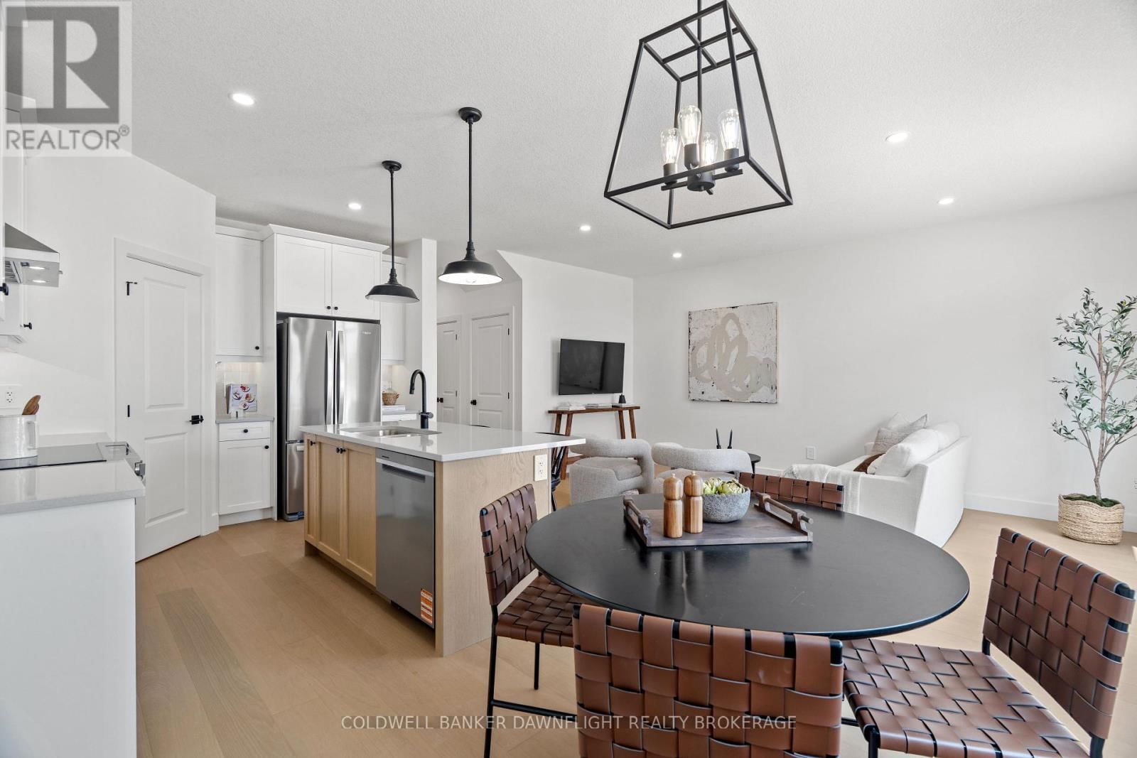 17 - 147 SCOTTS DRIVE Image 16