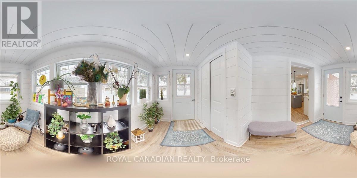 131 ELORA STREET NORTH Image 7