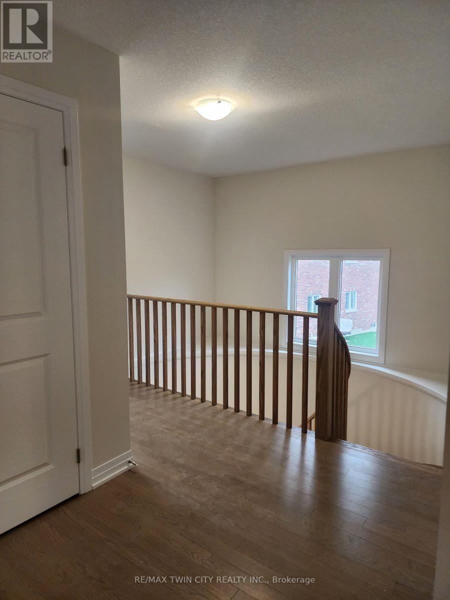 121 DAY STREET Image 11