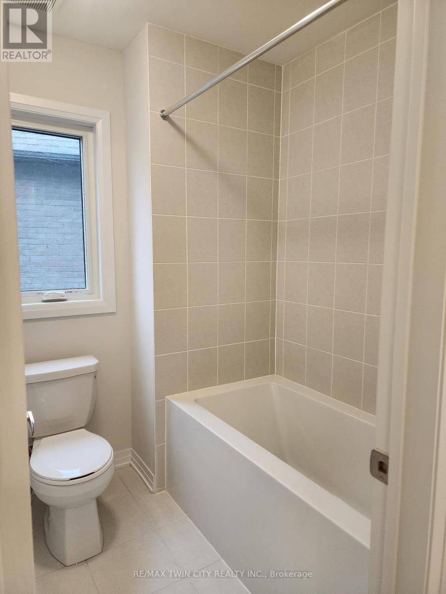 121 DAY STREET Image 13