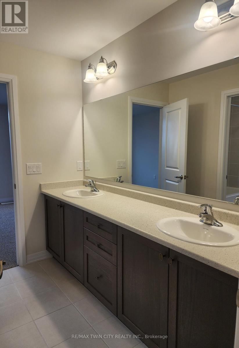 121 DAY STREET Image 14