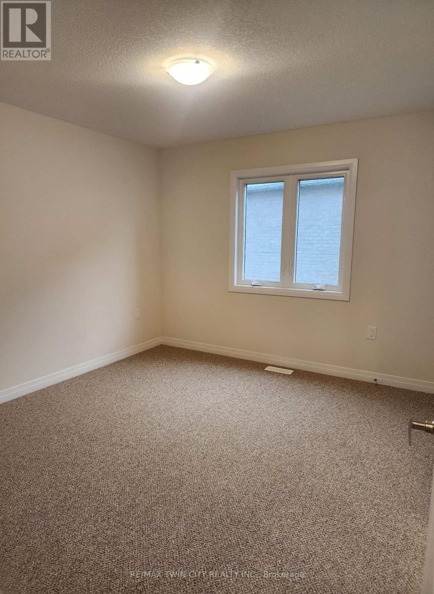 121 DAY STREET Image 15