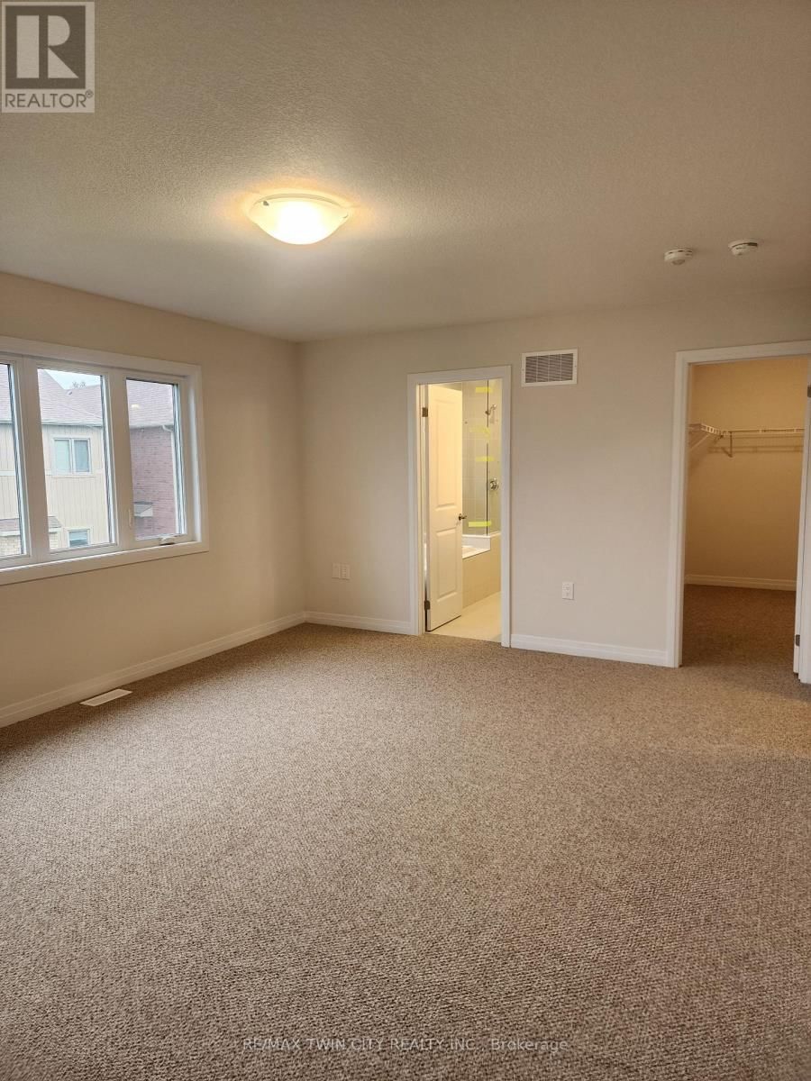 121 DAY STREET Image 17