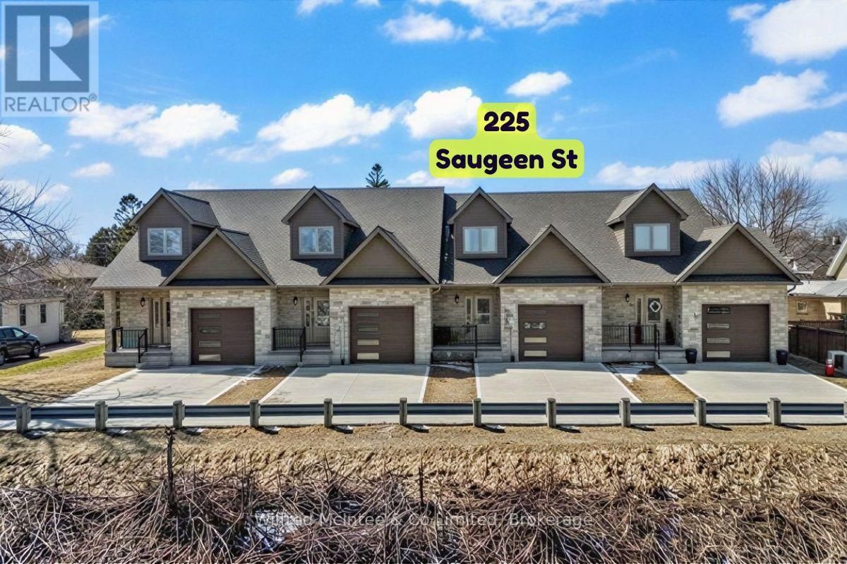 225 SAUGEEN STREET Image 2