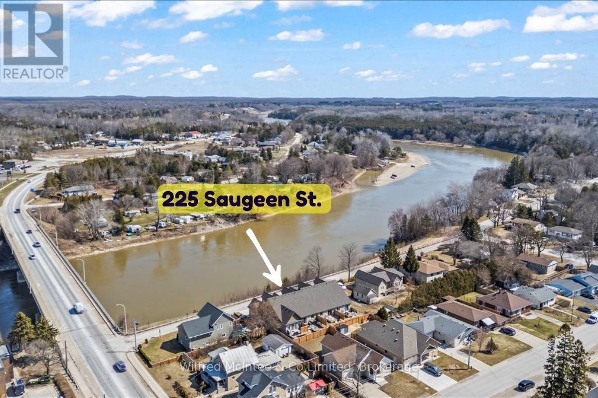 225 SAUGEEN STREET Image 3