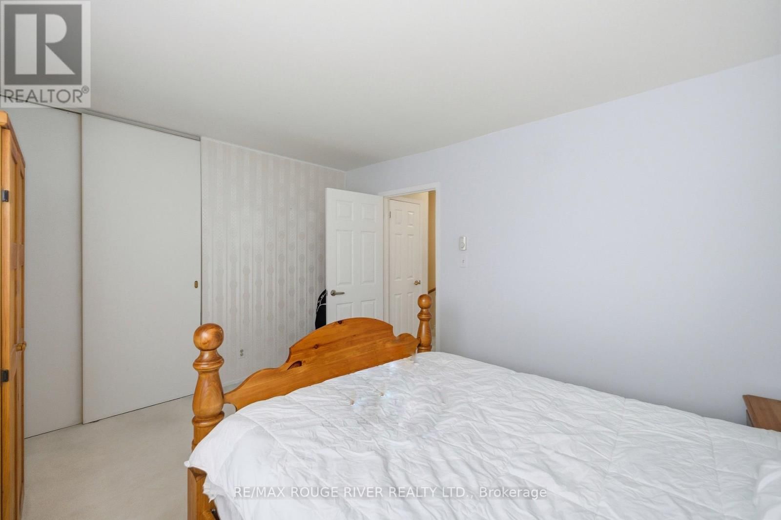 C3 - 400 WESTWOOD DRIVE Image 17