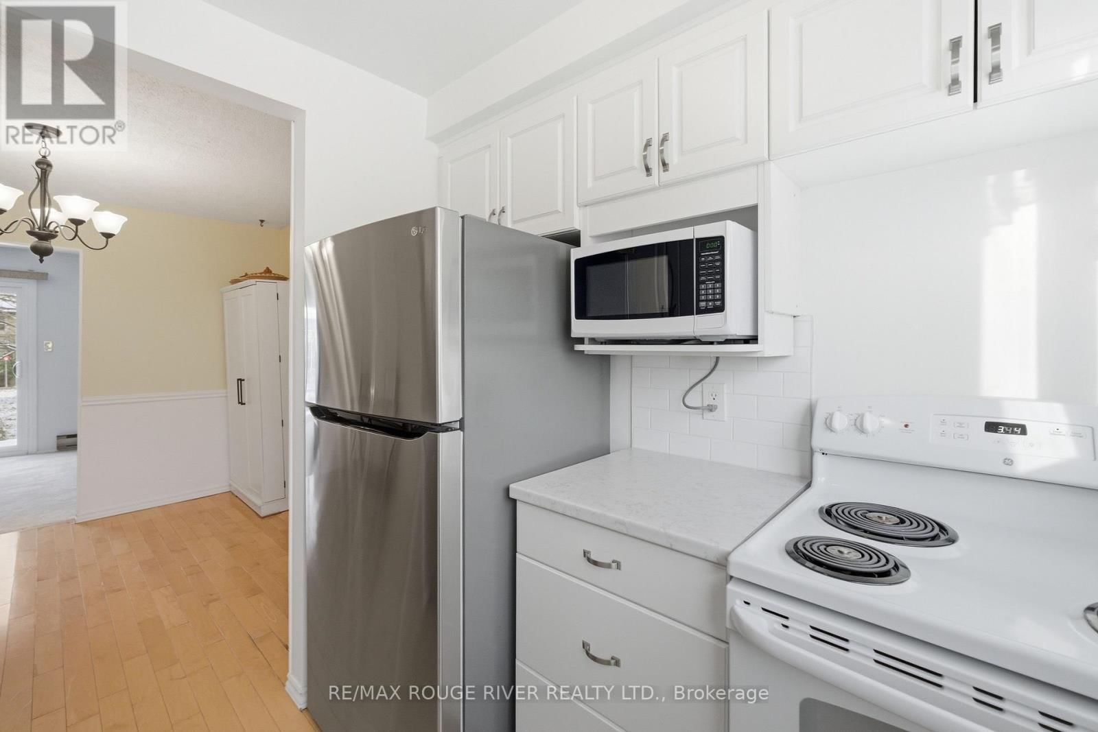 C3 - 400 WESTWOOD DRIVE Image 6