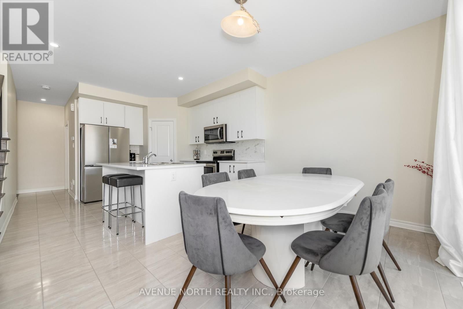 756 NAMUR STREET Image 11