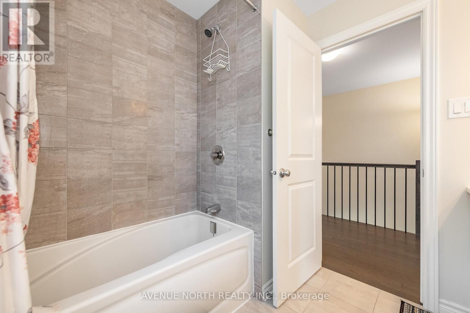 756 NAMUR STREET Image 26