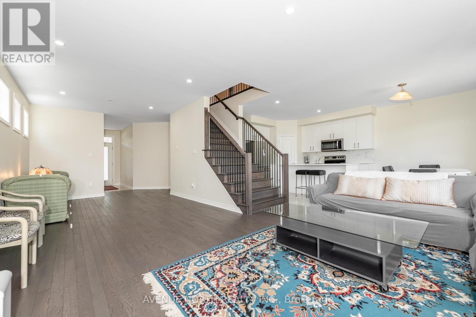 756 NAMUR STREET Image 9