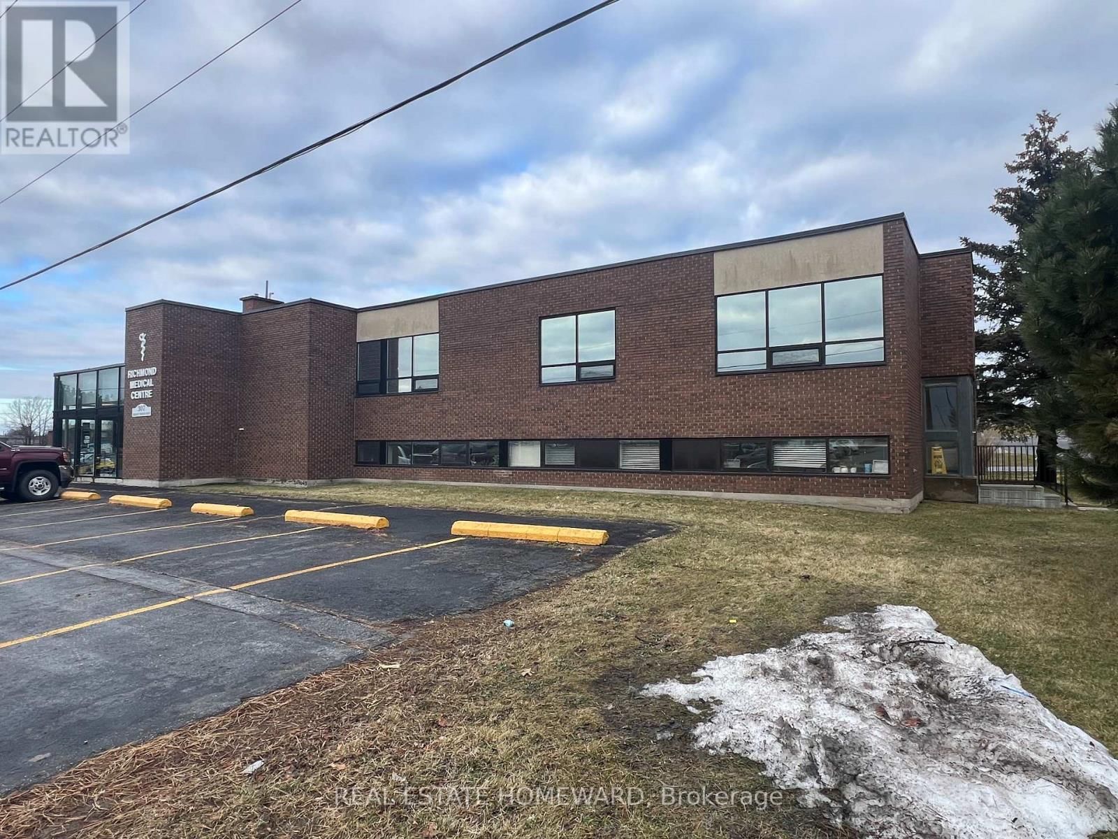 307-307A BRIDGE STREET WEST Image 2