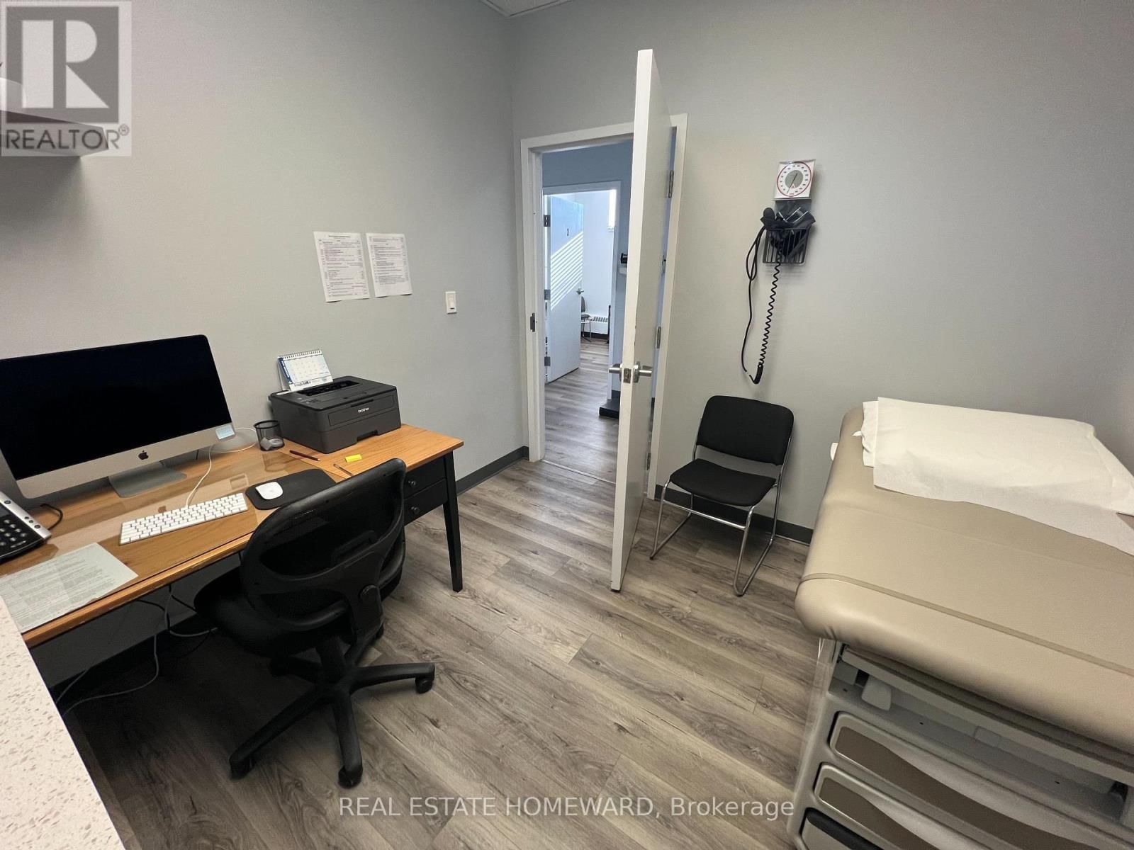 307-307A BRIDGE STREET WEST Image 29