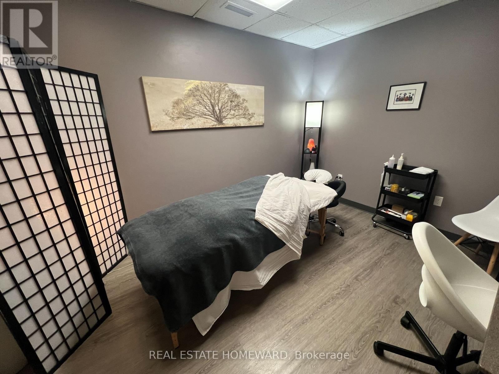 307-307A BRIDGE STREET WEST Image 46