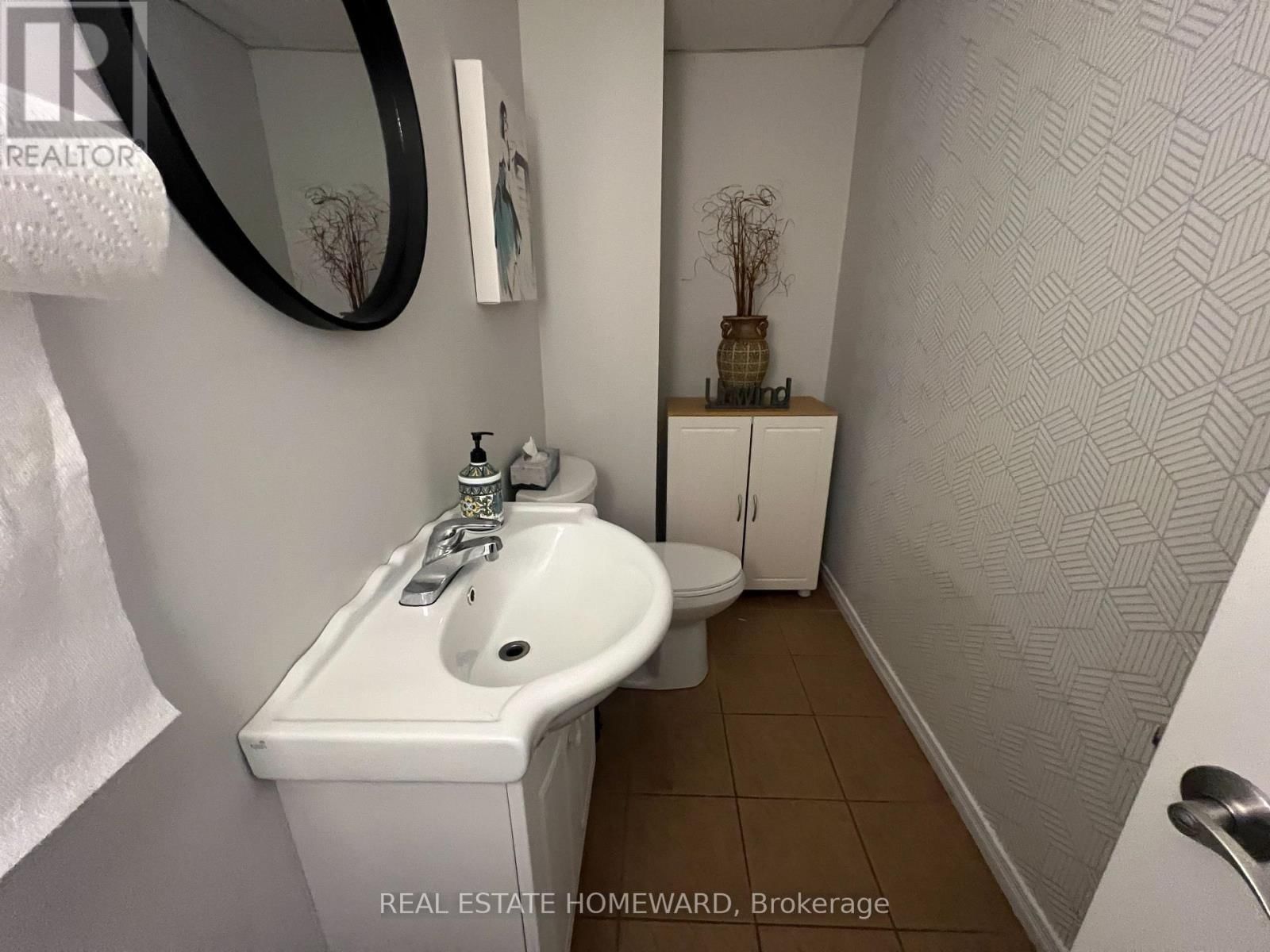 307-307A BRIDGE STREET WEST Image 49