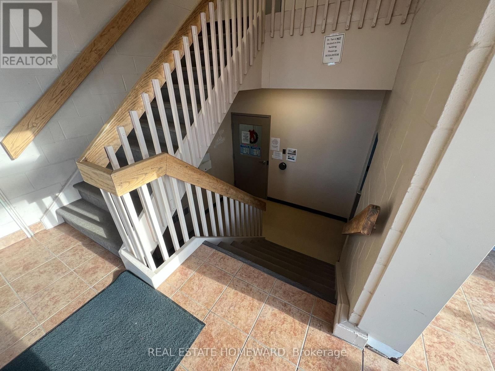 307-307A BRIDGE STREET WEST Image 9