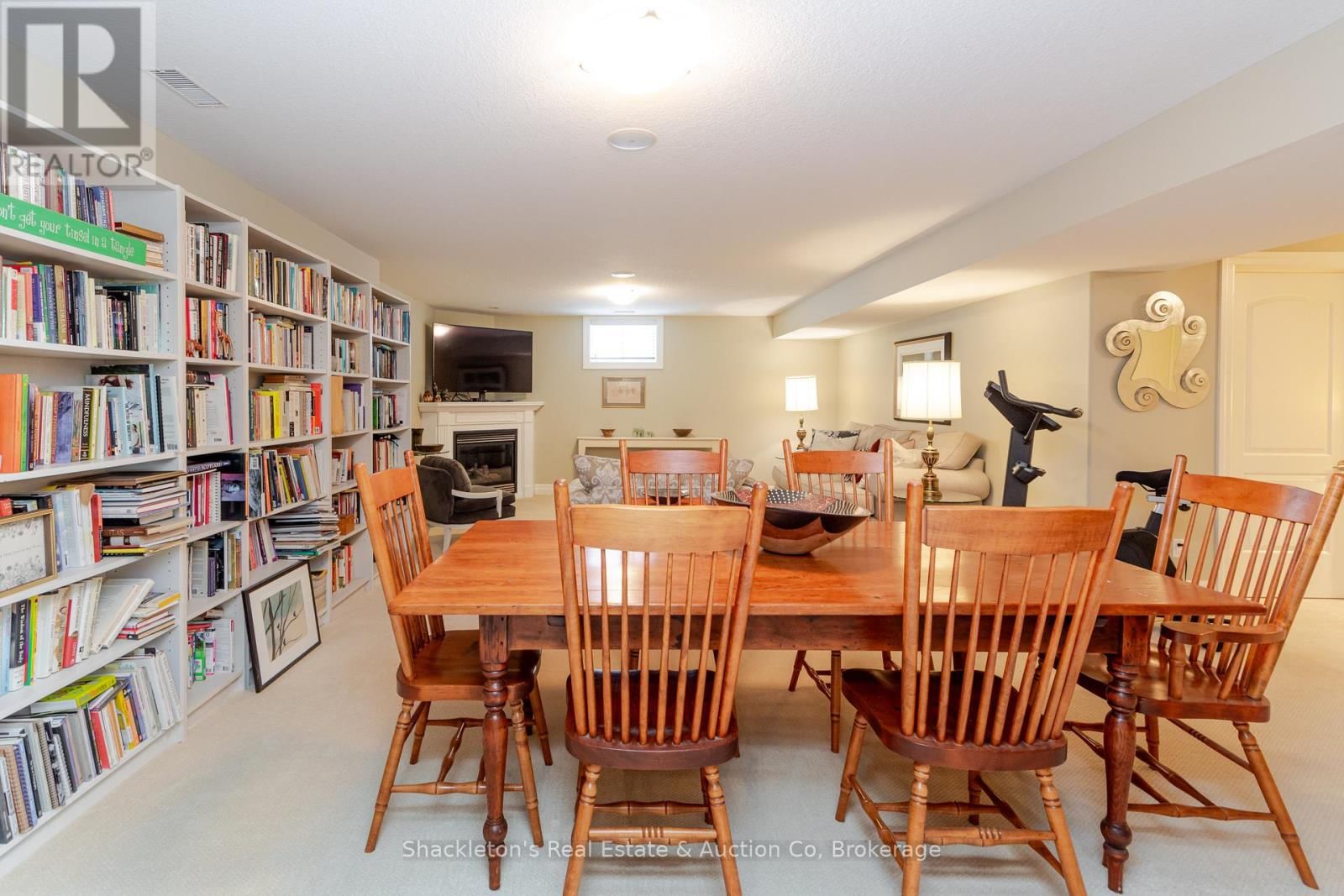 47 NORTH POINTE DRIVE Image 33