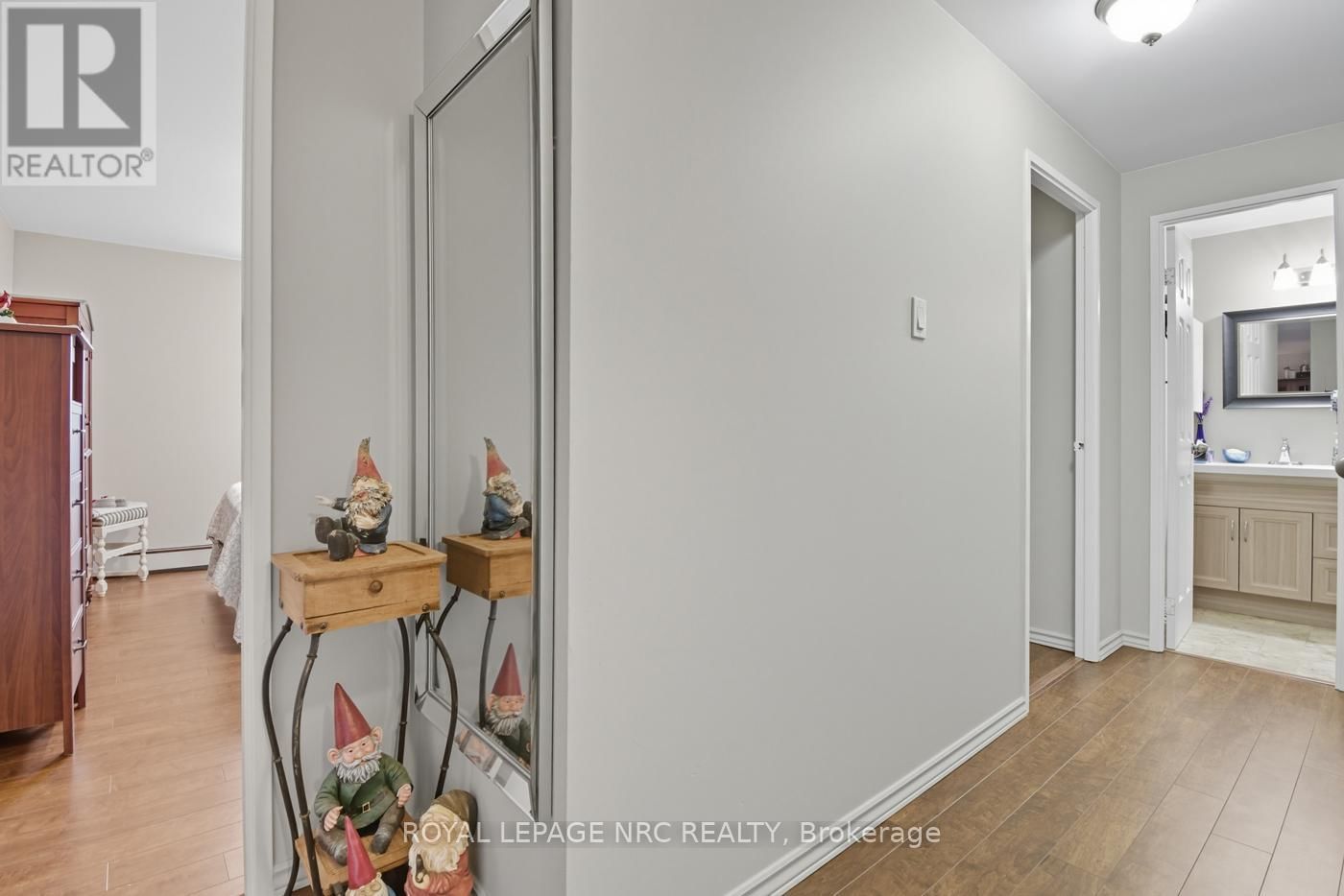 505 - 264 GRANTHAM AVENUE Image 34