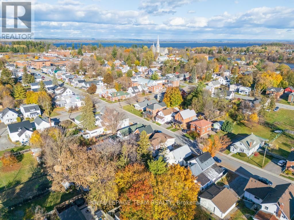 198 HARRIET STREET Image 26